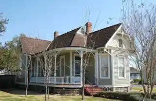 Vives House