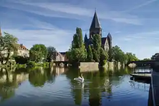 Temple Neuf
