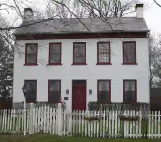 Lewis Jones House