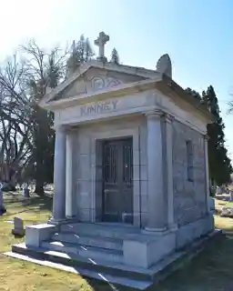 Kinney, Joseph, Mausoleum
