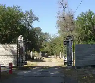 Verkhne-Gnilovskoye Cemetery