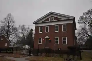 Capt. James Loomis House