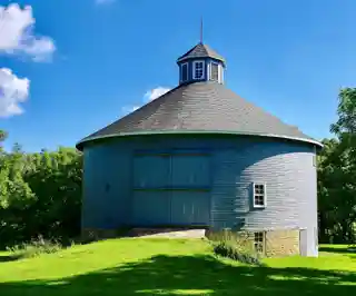 Risum Round Barn