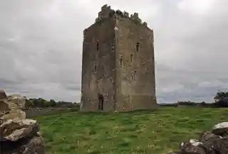 Lackeen Castle