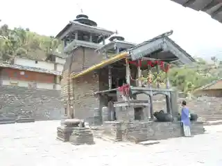 Lakhamandal Temple