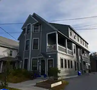 Robarge-Desautels Apartment House