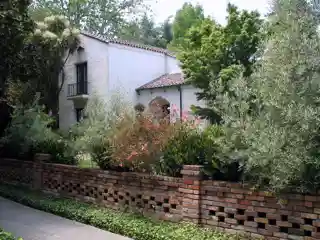 Dunker House