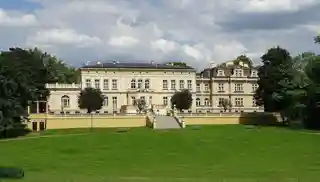 Palaces and park ensemble in Ostromecko