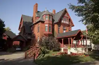 George M. Curtis House