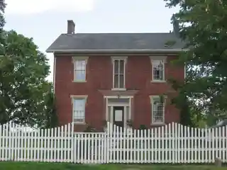 William Baumgardner House and Farm Buildings