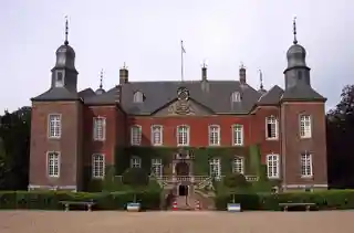 Hillenraad Castle