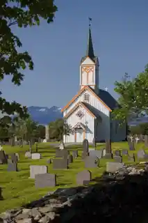 Vevelstad Church