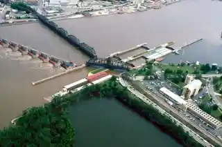 Lock and Dam No. 15