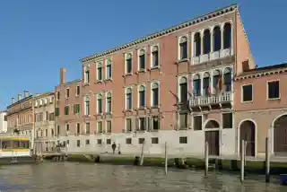 Palazzo Donà Balbi