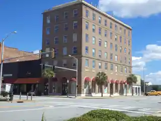 Davis–Exchange Bank Building