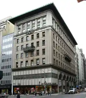 390 Fifth Avenue