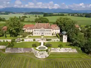 Vullierens Castle