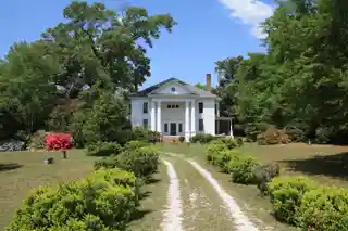 N. Q. and Virginia M. Thompson House