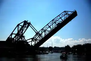 West Fifth Street Bridge