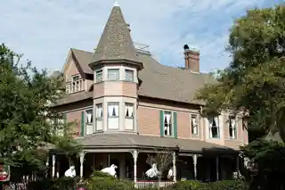 Bailey House