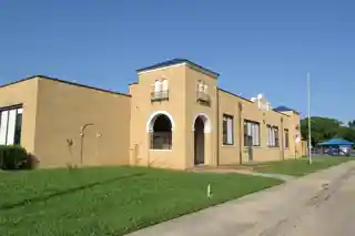 Robert E. Lee School