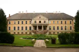 Rudbārži Palace