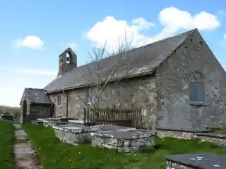 St Fflewin's Church, Llanfflewin