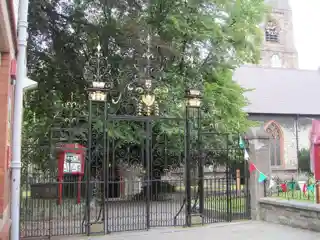 Churchyard Gates