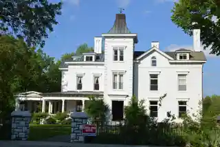 Dowling House