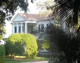 Earle House