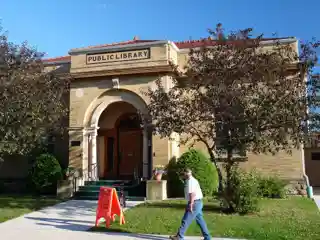 Moon, D. R., Memorial Library