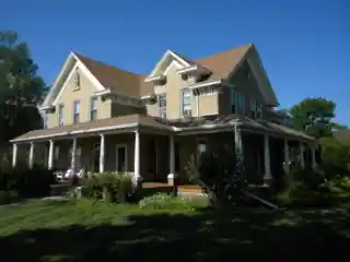 Lars J. Fiksdal House