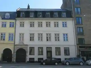 Cort Adeler House