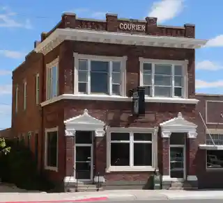 Gering Courier Building