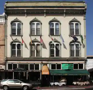 Llewelyn Building