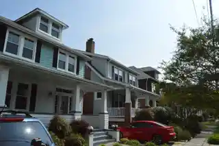 Colonial Place