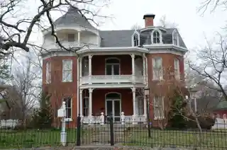 Elliott House
