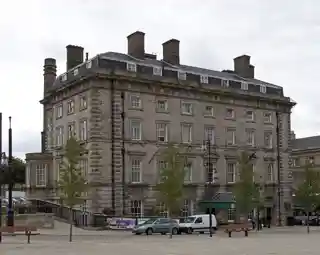George Hotel