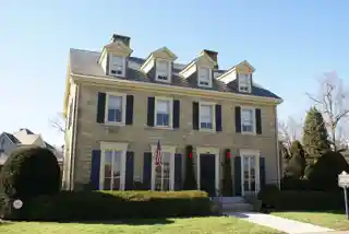 Putnam House