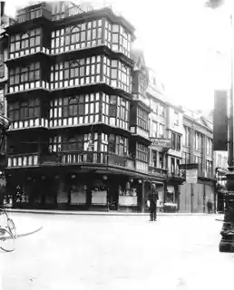 The Dutch House