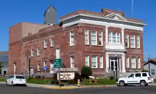 Elgin City Hall and Opera House