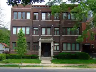 Dowling Apartment Building