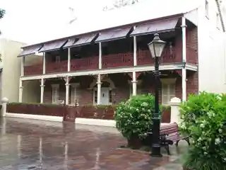 Loder House