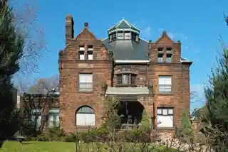 George R. Newell House