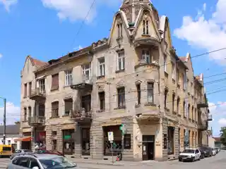 Nägele Palace