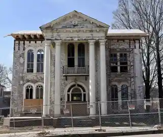 Luce-Dyer House
