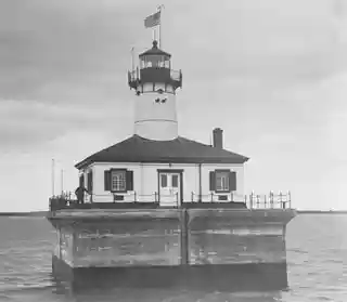 Fourteen Foot Shoal Light