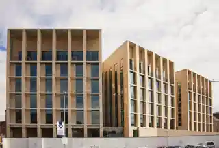 Dundee House