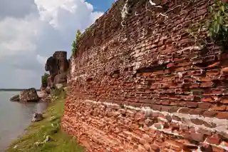 Alamparai Rock Fort