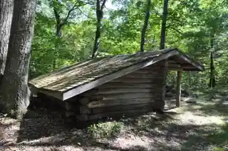 Red Mountain Shelter